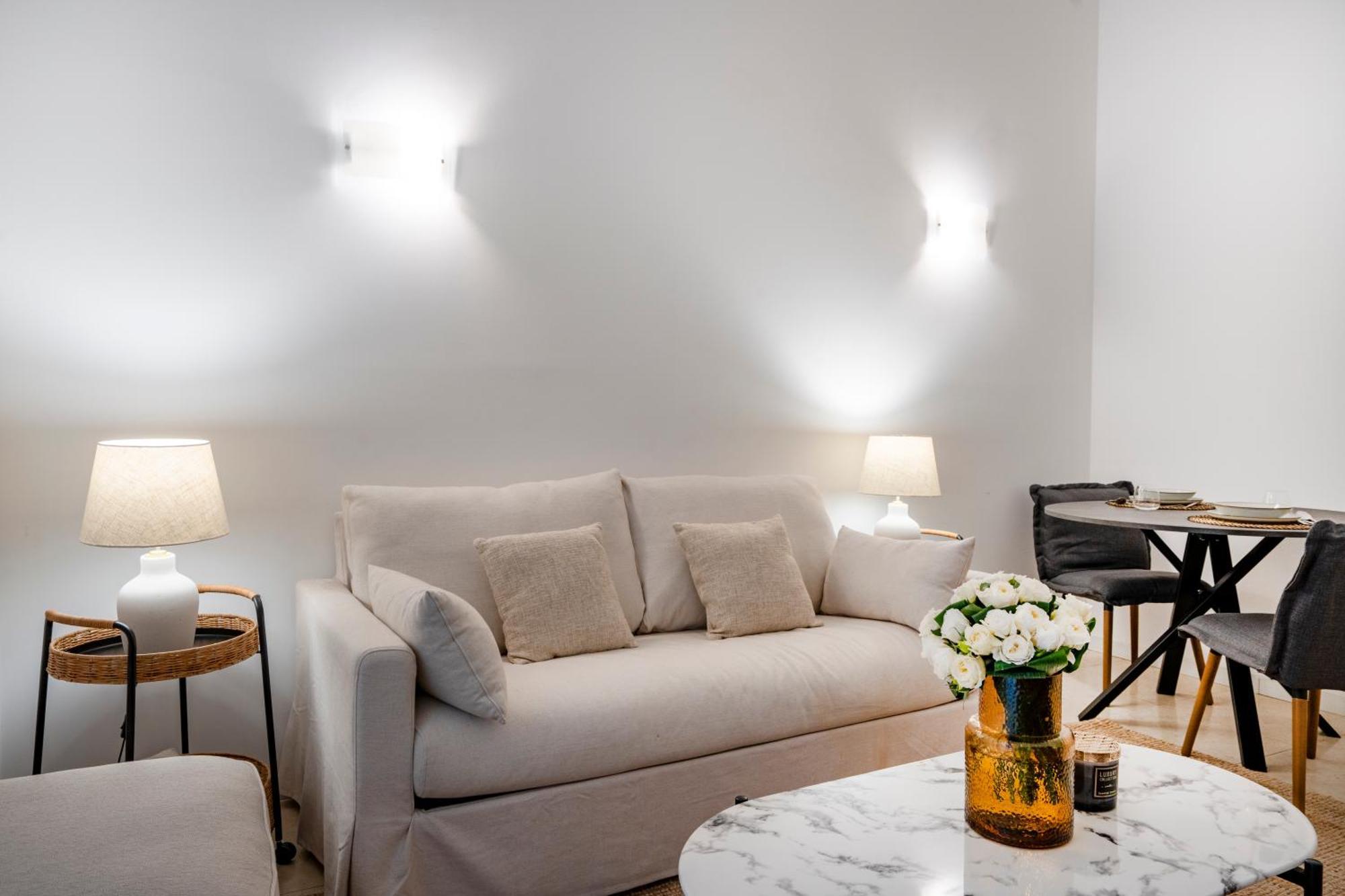 Luxury In Center * Bari